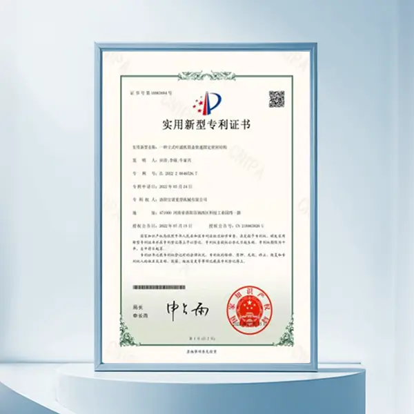 一种立式叶滤机筒盖快速固定密封结构