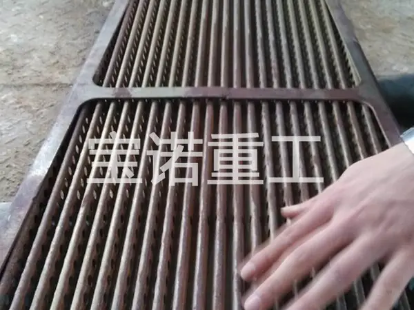 竖波纹扇形板